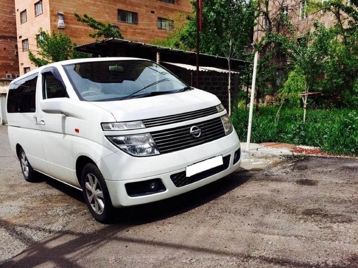 Family Mini-Hotel Martirosyan'S And Tours Yerevan Room photo